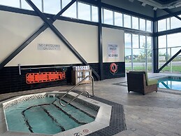 Wingate by Wyndham Kanata West Ottawa