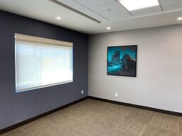 Wingate by Wyndham Kanata West Ottawa