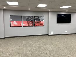 Wingate by Wyndham Kanata West Ottawa