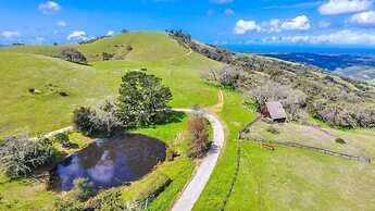 LX 57: Weathertop Rustic Ranch in Carmel With Luxury Amenities