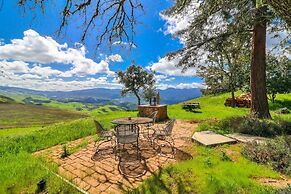 LX 57: Weathertop Rustic Ranch in Carmel With Luxury Amenities