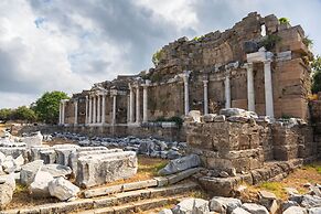 Elia Apartments Side