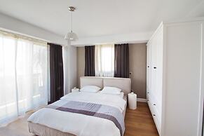 Elia Apartments Side