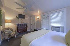 Rehoboth Guest House - Adults only