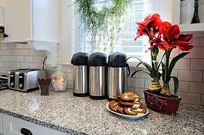 Rehoboth Guest House - Adults only