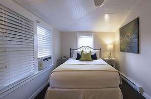 Rehoboth Guest House - Adults only