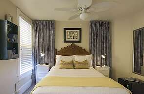 Rehoboth Guest House - Adults only