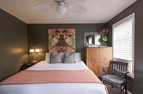 Rehoboth Guest House - Adults only