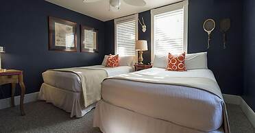 Rehoboth Guest House - Adults only