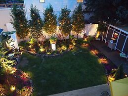 Rehoboth Guest House - Adults only