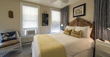 Rehoboth Guest House - Adults only