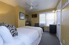 Rehoboth Guest House - Adults only