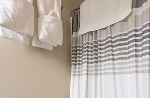 Rehoboth Guest House - Adults only