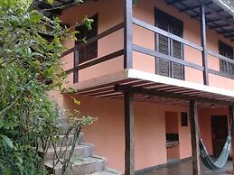 Casa Fofa no Coração de Araras