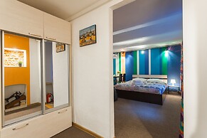 Sweet Home Apartments on Italyanskaya