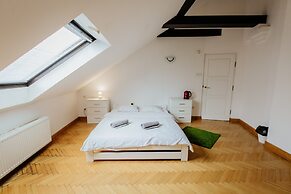 Green Wood Apartment Stara Ochota, 6th floor - no lift