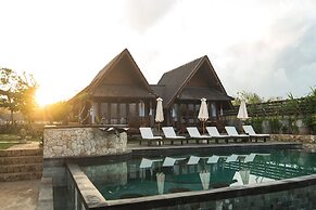 D'Byas Beach Club and Villa