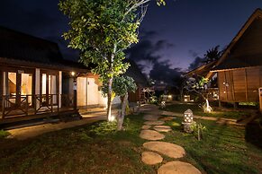 D'Byas Beach Club and Villa