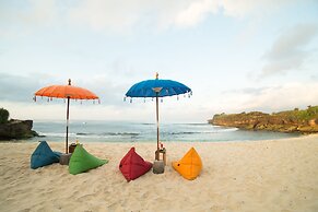 D'Byas Beach Club and Villa