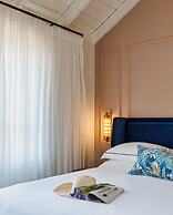Villa Albi - Machne Yehuda Hotel