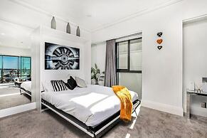 Auckland Viaduct Chic Waterfront Views