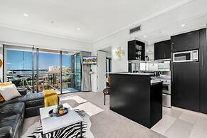 Auckland Viaduct Chic Waterfront Views