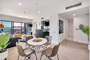 Auckland Viaduct Chic Waterfront Views