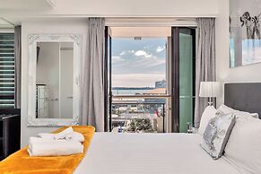 Auckland Viaduct Chic Waterfront Views