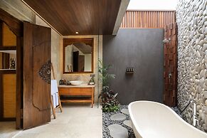 Adiwana Unagi Suites