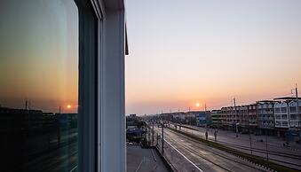 Sleep To Fly Hotel & Hostel