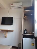 Sleep To Fly Hotel & Hostel