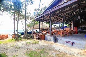 Harry's Sunset Klong Nin Beach