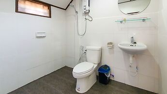 Harry's Sunset Klong Nin Beach