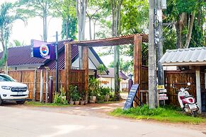 Harry's Sunset Klong Nin Beach