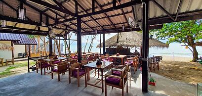 Harry's Sunset Klong Nin Beach