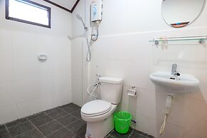 Harry's Sunset Klong Nin Beach