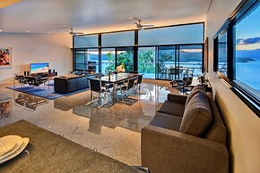 Waves 3 Luxury 3 Bedroom