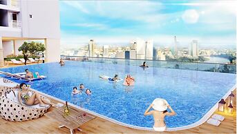 Deluxe Apartment with City Central View