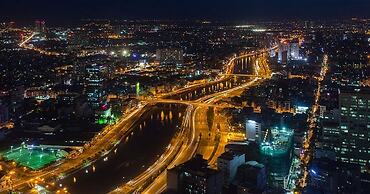 Deluxe Apartment with City Central View