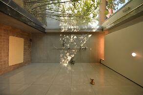 Jingcui Huanyi Hotel