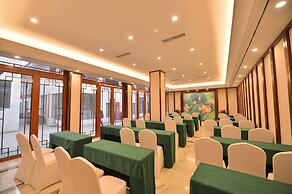 Jingcui Huanyi Hotel