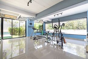 Super OYO 427 Chill Apartment