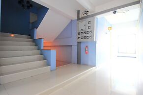 Super OYO 427 Chill Apartment