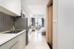 SAIGON 9 - Rivergate Residence Infinity Pool