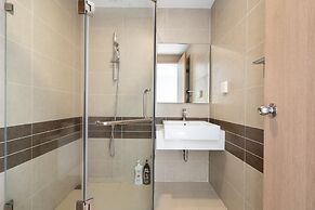 SAIGON 9 - Rivergate Residence Infinity Pool