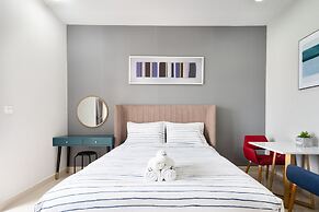 SAIGON 9 - Rivergate Residence Infinity Pool