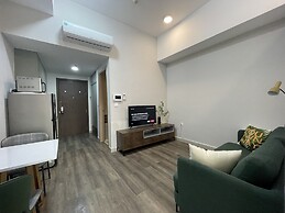 SAIGON 9 - Rivergate Residence Infinity Pool