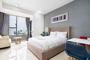 SAIGON 9 - Rivergate Residence Infinity Pool