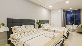 SAIGON 9 - Rivergate Residence Infinity Pool