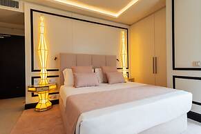 Room Mate Collection Gran Filippo, Rome-Fontana di Trevi